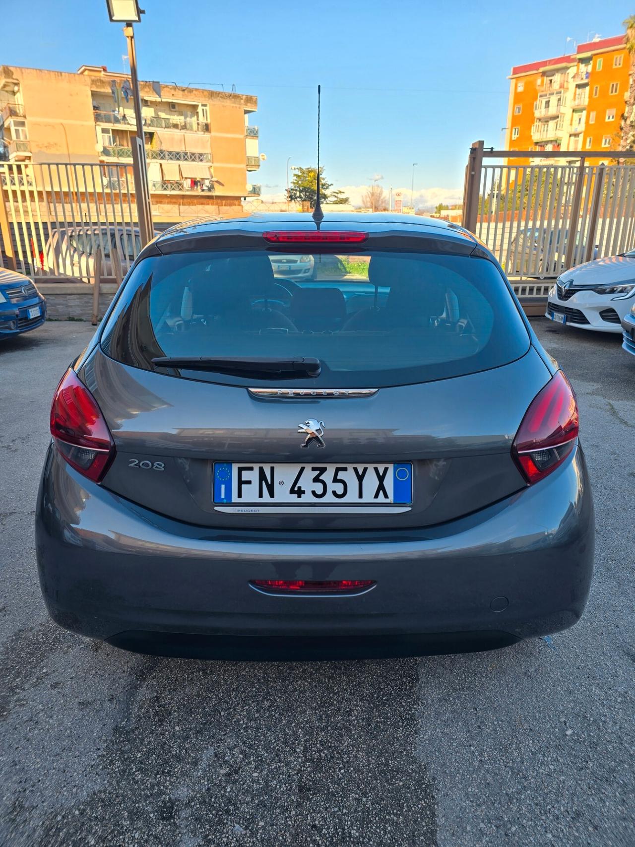 Peugeot 208 PureTech 82 5 porte Allure