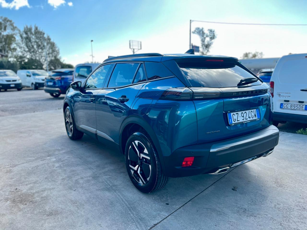 PEUGEOT 2008 1.2 PureTech 130CV EAT8 ALLURE – KM 0 – AUTOMATICA