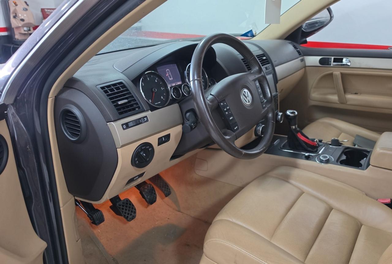 Volkswagen Touareg 3.0/240CV V6 TDI DPF Exclusive