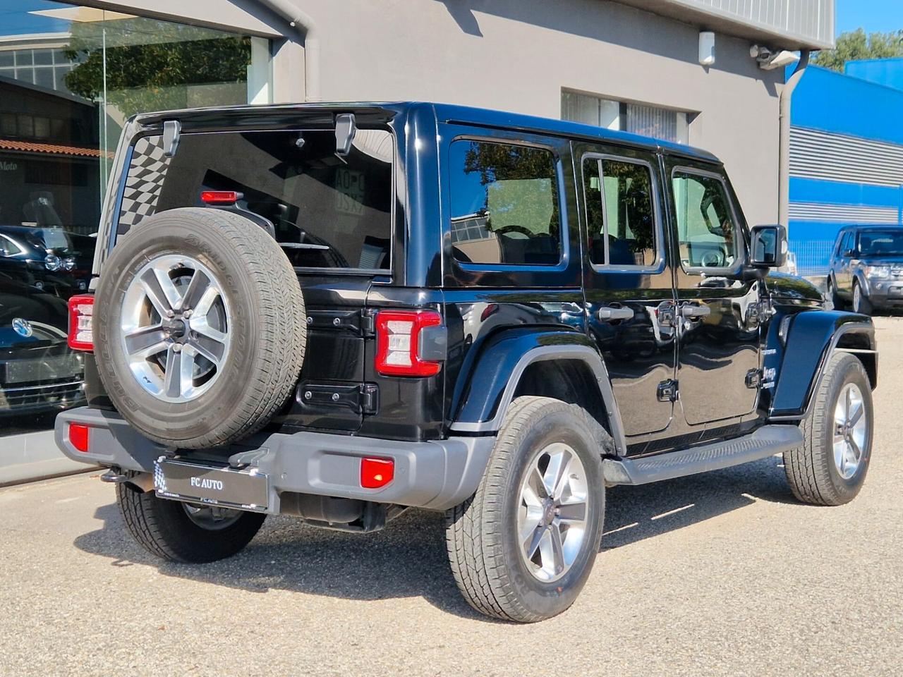 Jeep Wrangler Unlimited 2.2 Mjt II Sahara