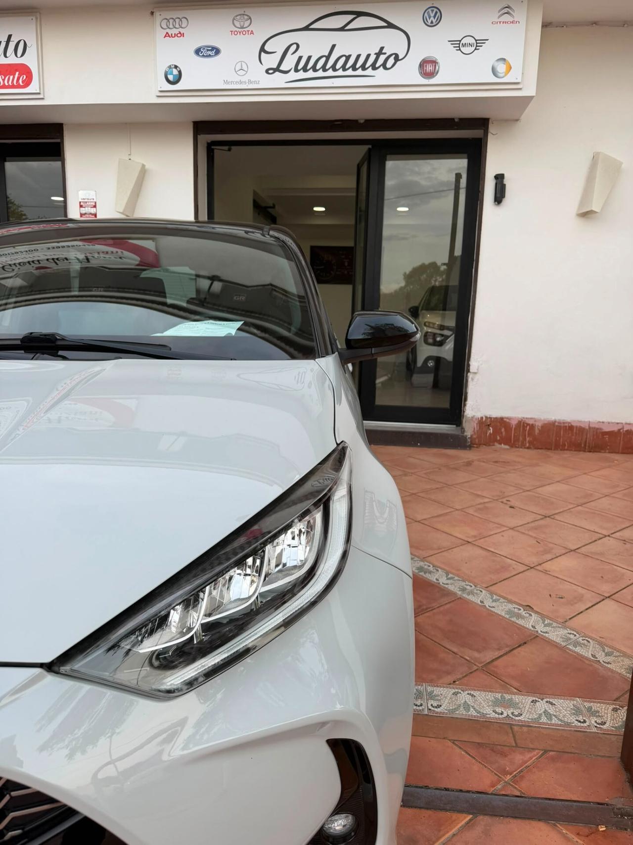 Toyota Yaris 1.5 Hybrid 5 porte GR Sport