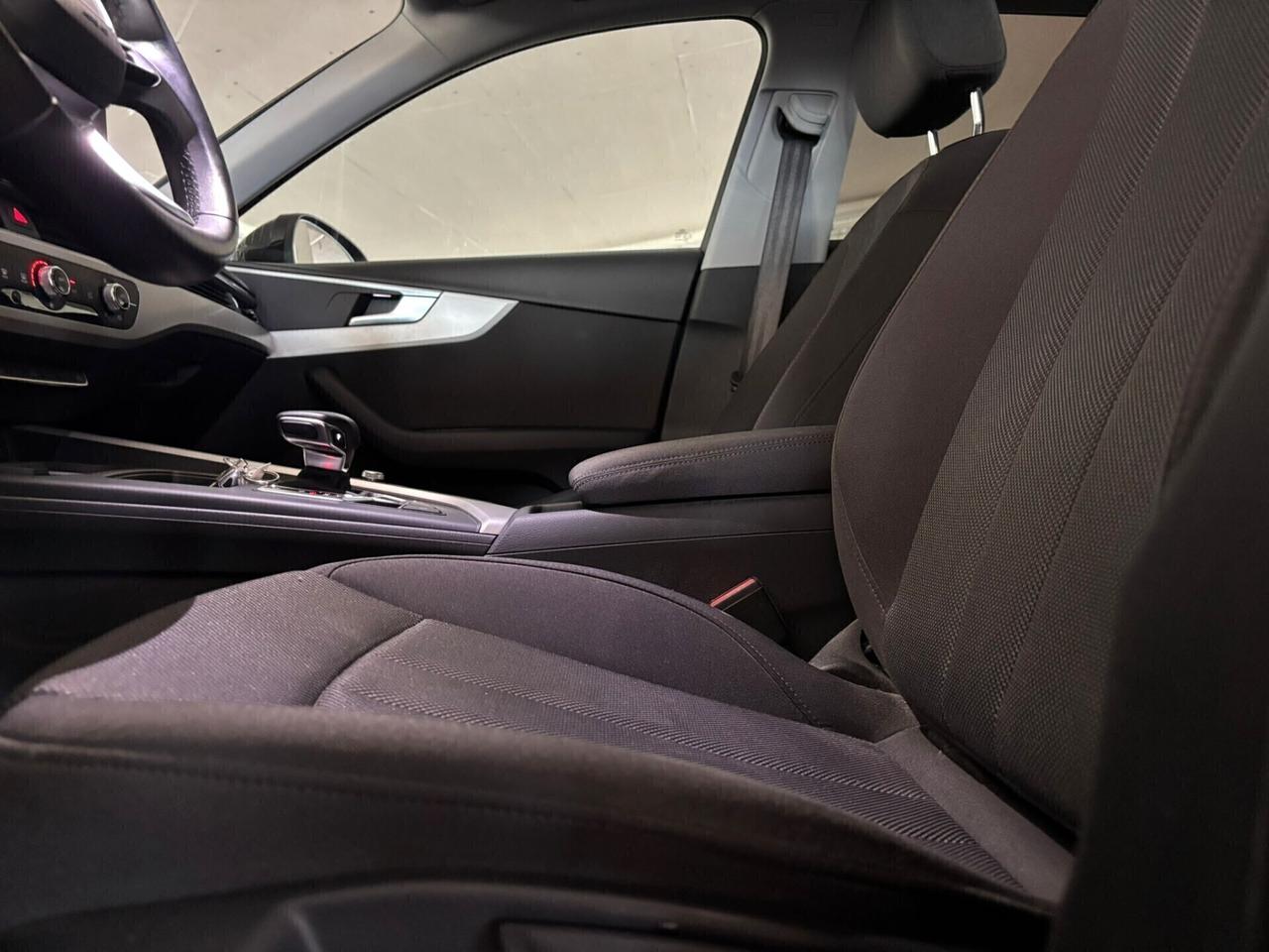 Audi A4 AVANT BUSINESS 30 2.0 TDI S tronic