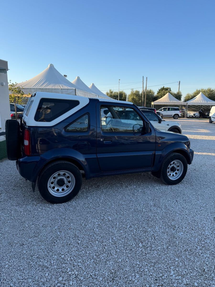 SUZUKI - Jimny - 1.3i 16V Cabrio 4WD JLX
