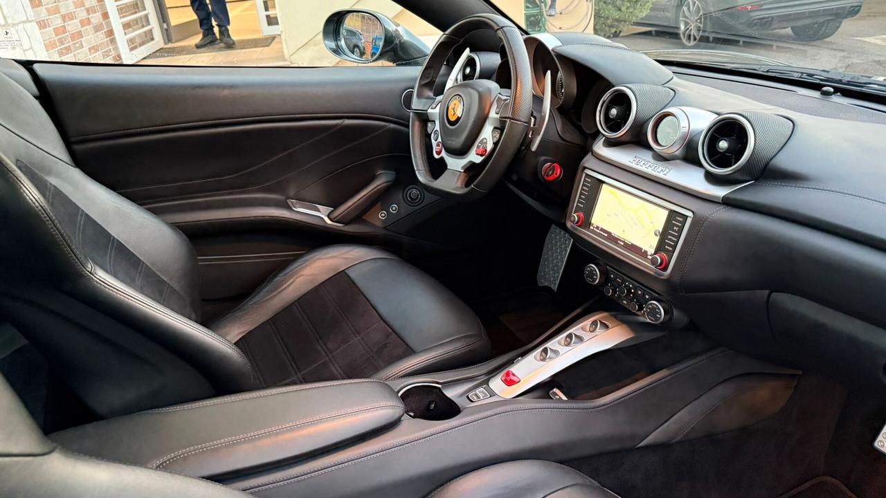 FERRARI CALIFORNIA T DTC CABRIO 2016