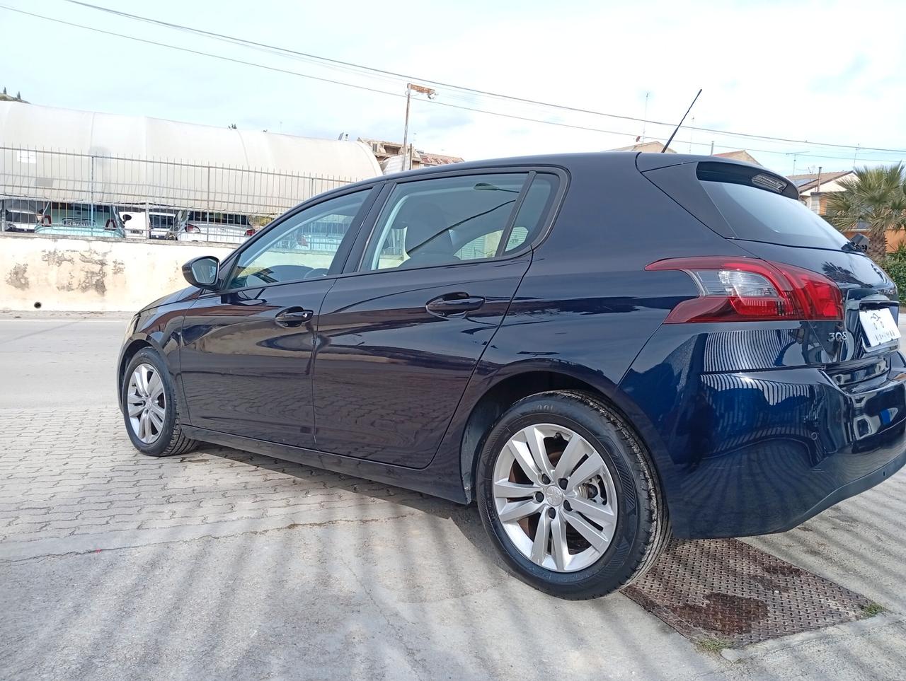 Peugeot 308 BlueHDi 100 S&S Business