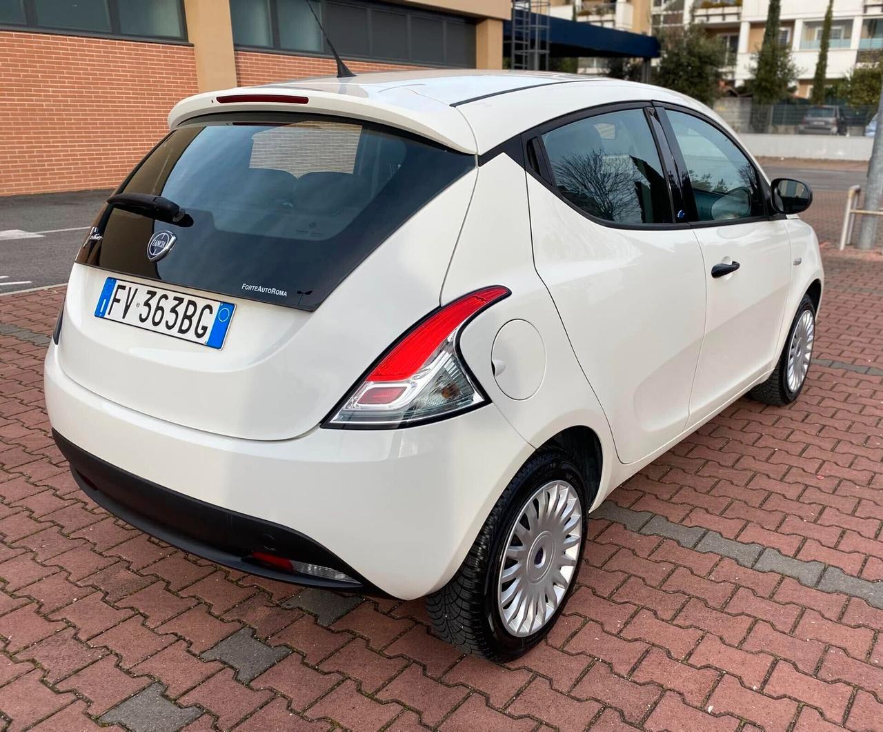 LANCIA YPSDILON ELEFANTINO 1.2 OK NEO PATENTATI