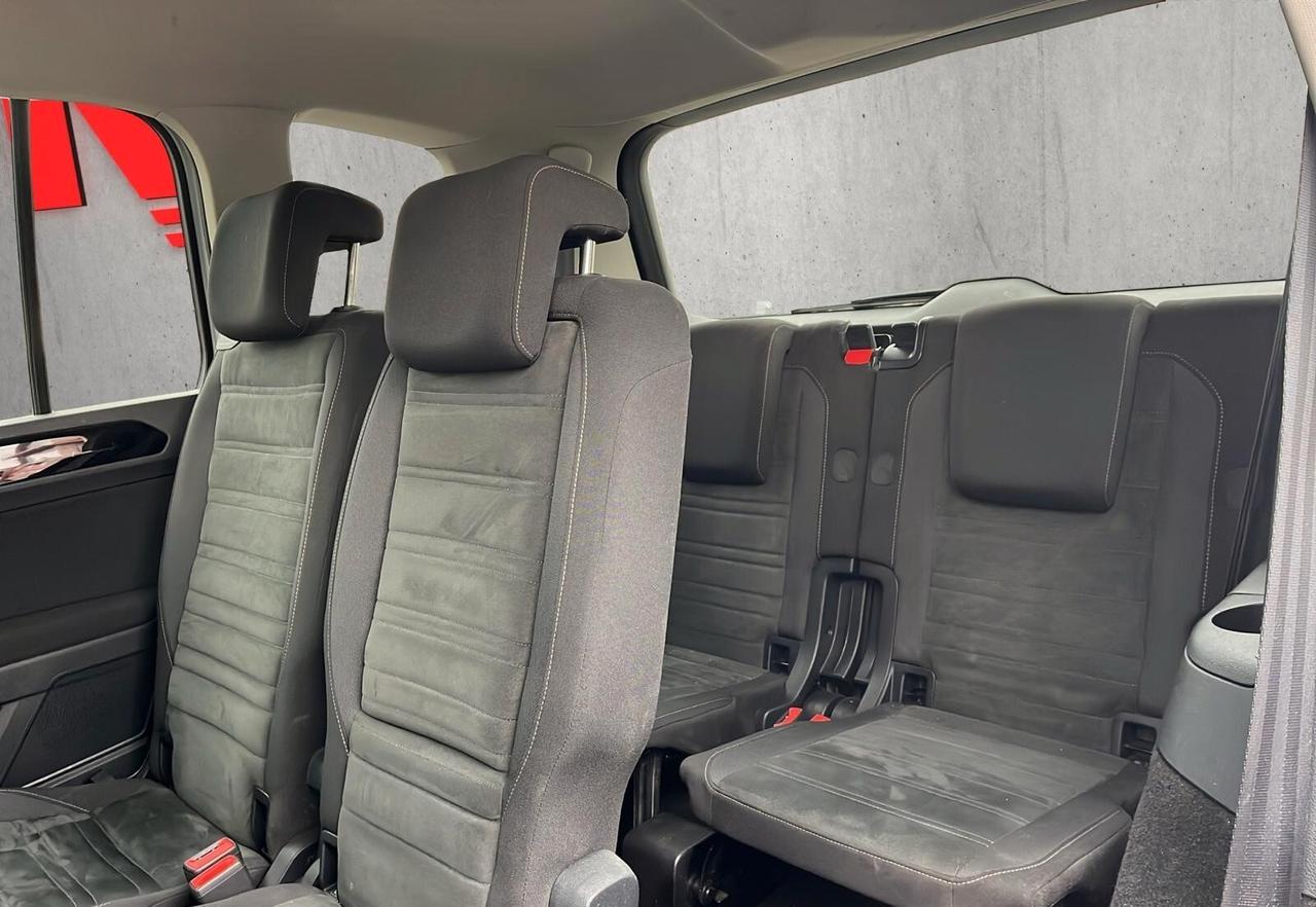 Volkswagen Touran 1.6 TDI 115 CV DSG 7 POSTI