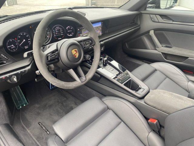 PORSCHE Targa 4 GTS