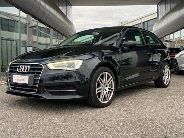 AUDI A3 1.6 TDI 3P. Attraction