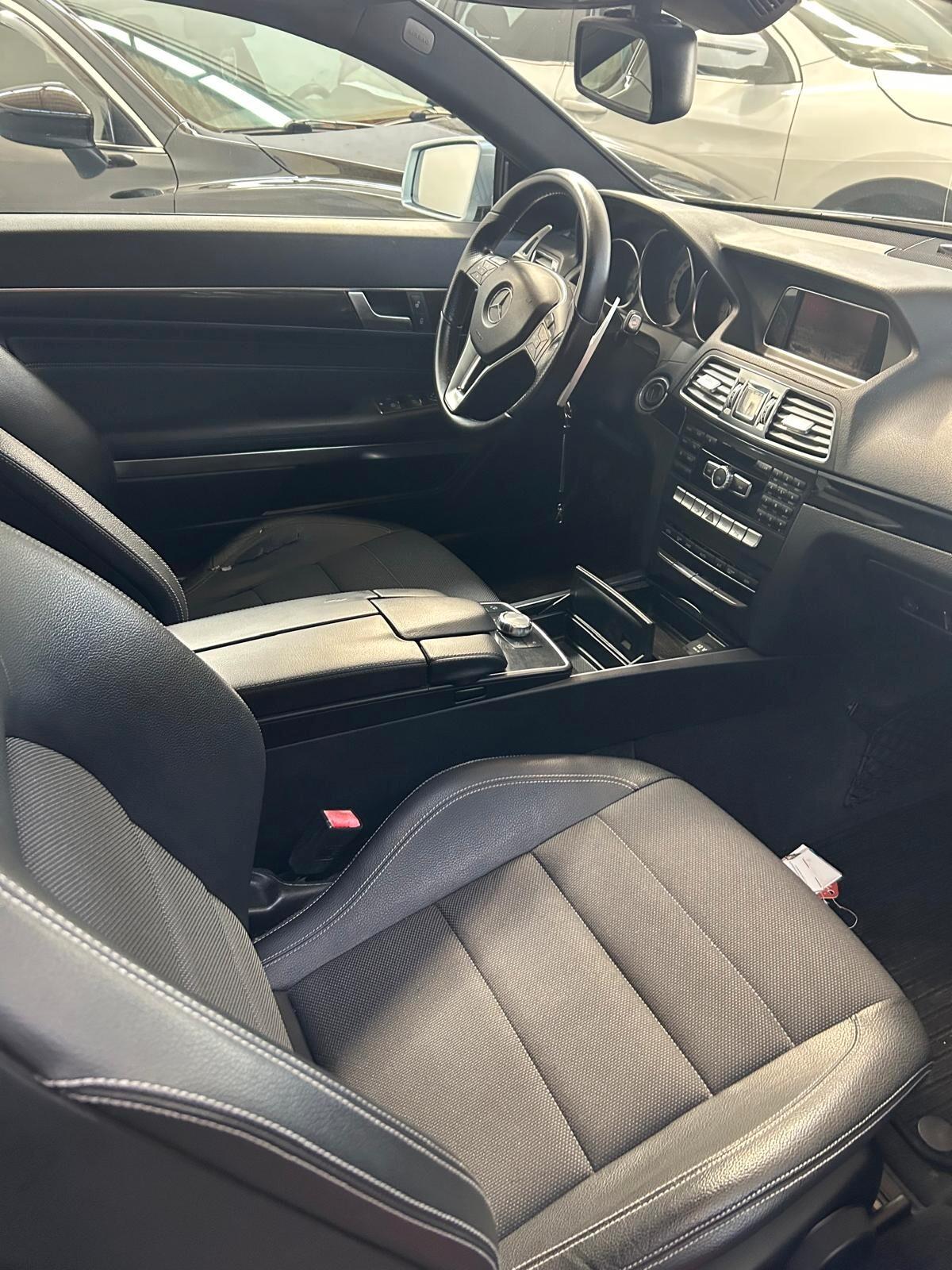 Mercedes-benz E 220 CDI Coupé Premium
