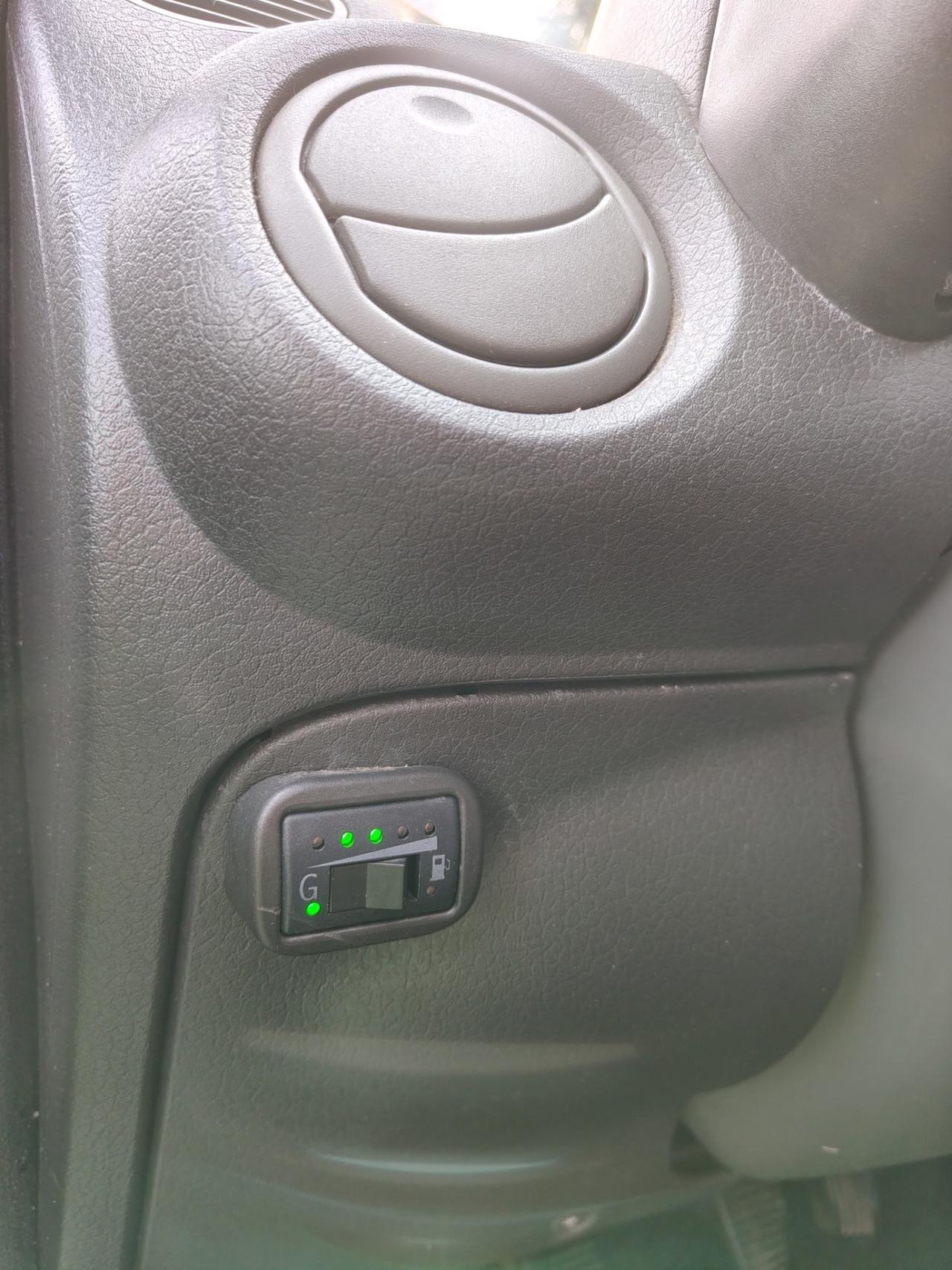 Fiat Panda 1.2 Dynamic Natural Power Mamy - 2010