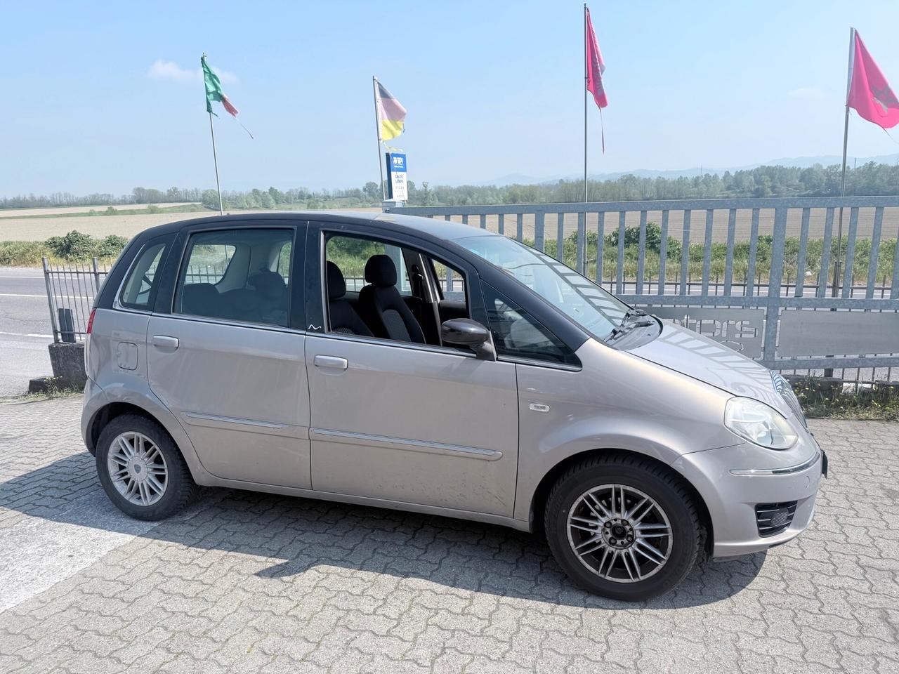 Lancia MUSA 1.4 BENZINA 2008 NEOP.