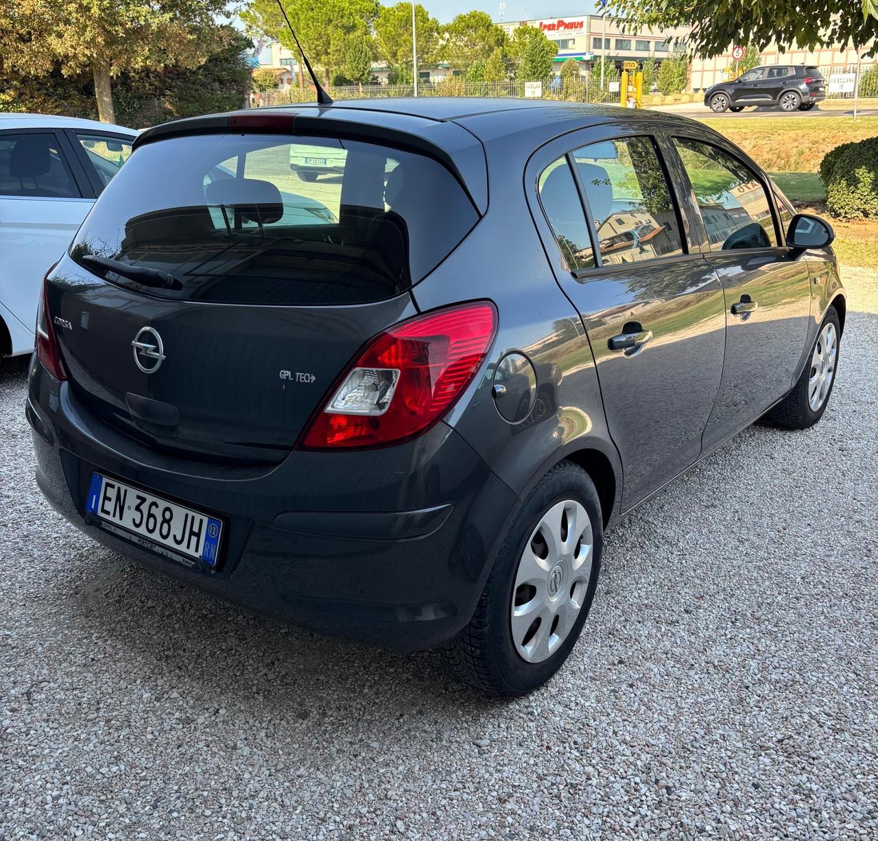 Opel Corsa 1.2 85CV 5 porte GPL-TECH Ecotec