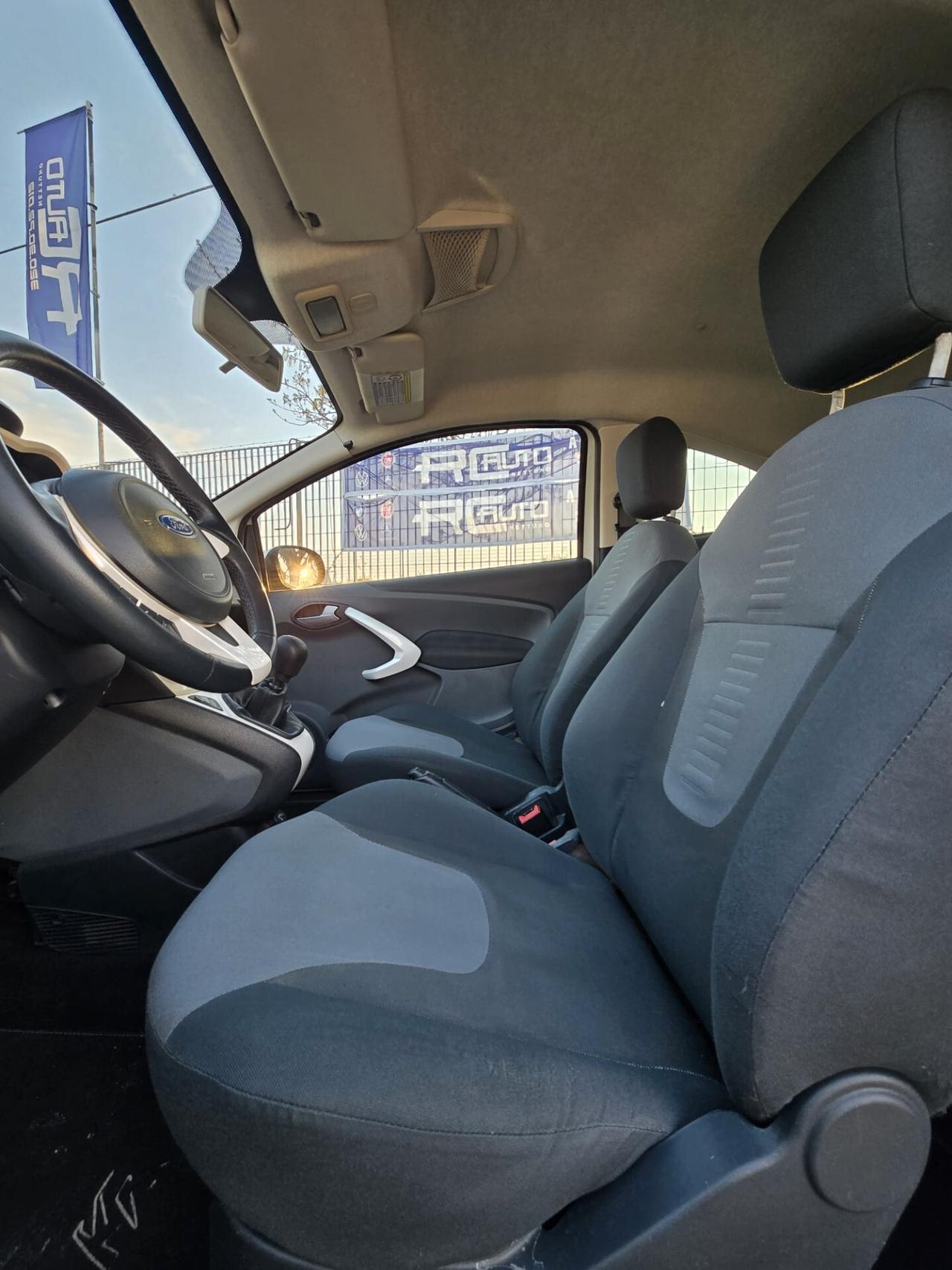 Ford Ka 1.2 8V 69CV Titanium