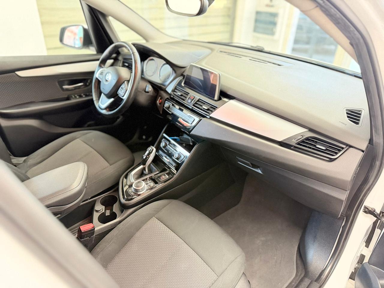 Bmw 2er Active Tourer 220d Luxury aut.