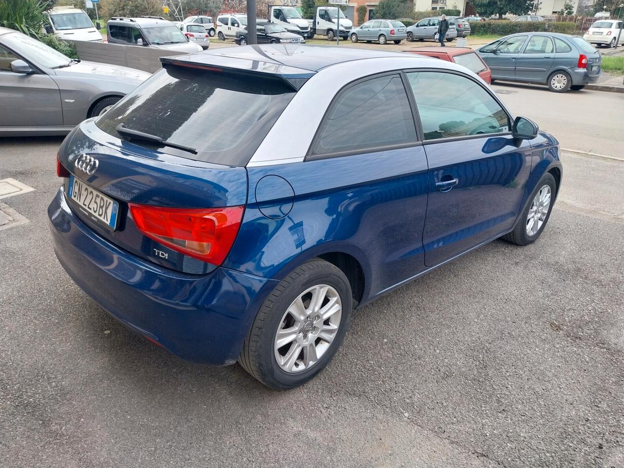 Audi A1 1.6 TDI S line edition