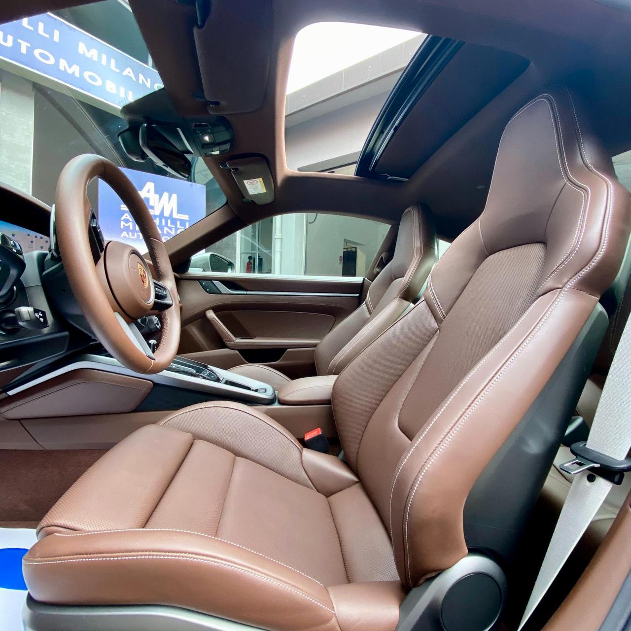 Porsche 911 Coupe 3.0 Carrera 4S auto