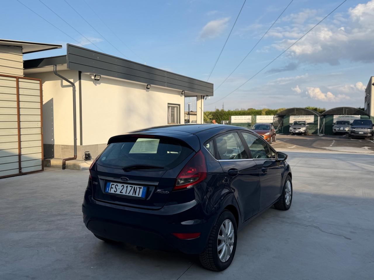 Ford Fiesta 1.6 TDCi 75 CV 5p. Titanium