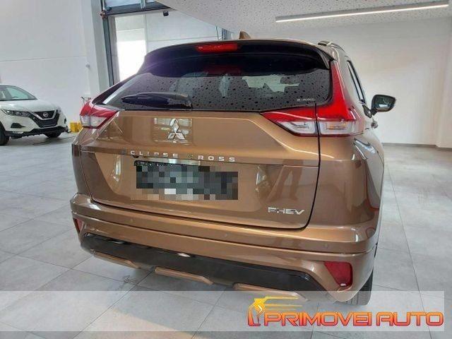 MITSUBISHI Eclipse Cross 2.4 Plug-in Hybrid 4WD Top