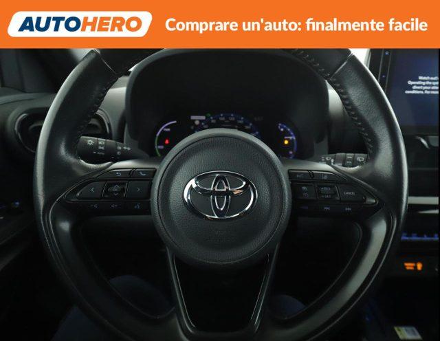 TOYOTA Yaris Cross 1.5 Hybrid 5p. E-CVT AWD-i Adventure