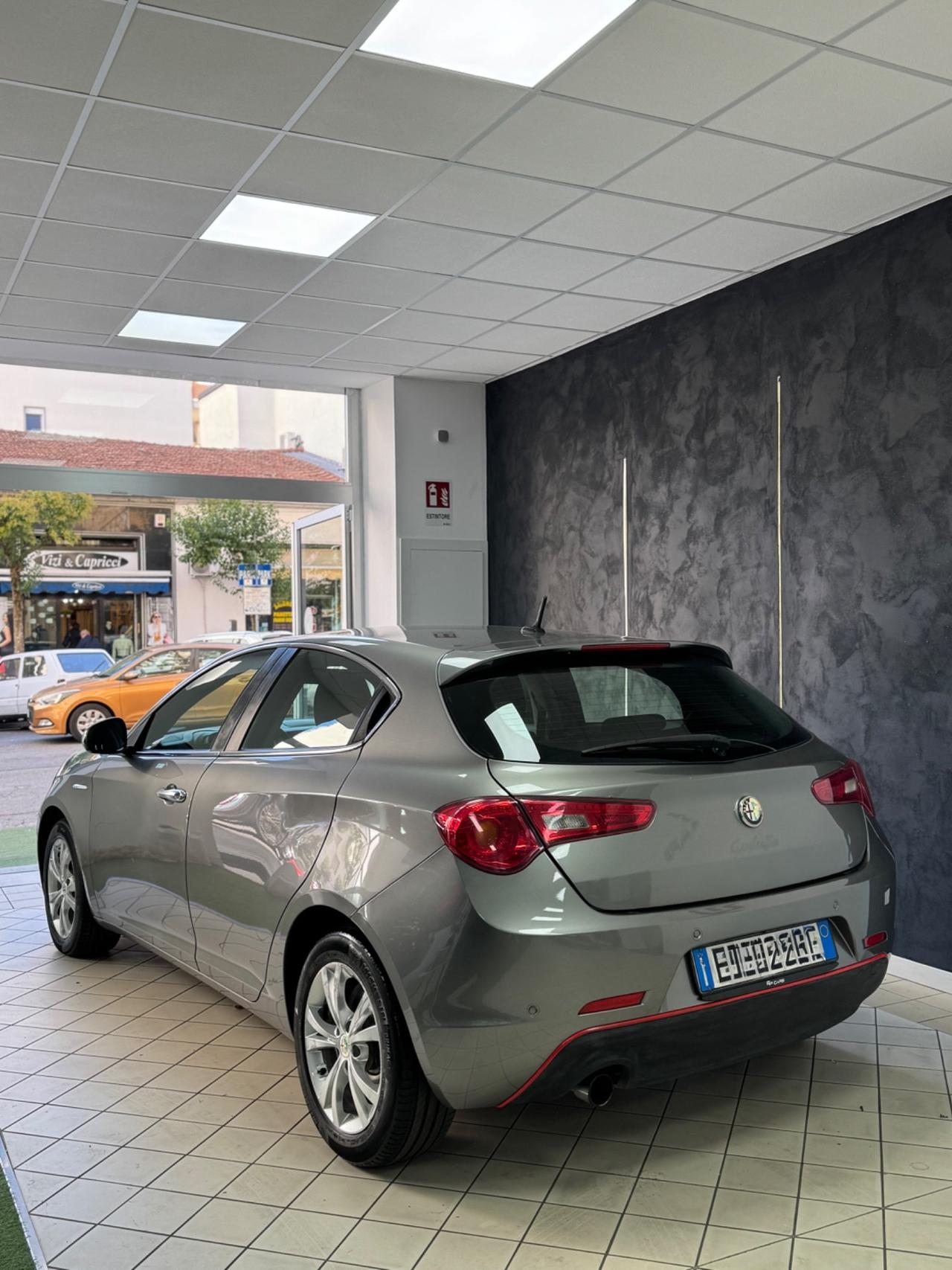 Alfa Romeo Giulietta 1.6 JTDm-2 105 CV Exclusive