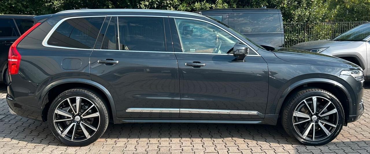 Volvo XC 90 XC90 D5 AWD Geartronic 7 posti Momentum