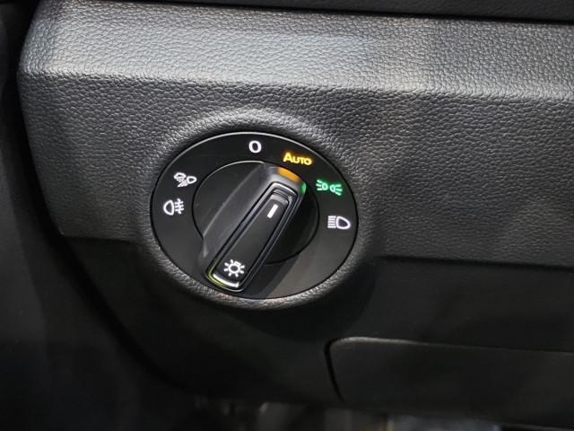 Volkswagen T-Roc 150 cv, C.18", Black Style Pack, Videocamera "Rear View", Supporto lombare, Navigatore "Discover Media", Frangivento, Fari Led Perfomance, Cruise Control Adattivo, Volante con Paddle