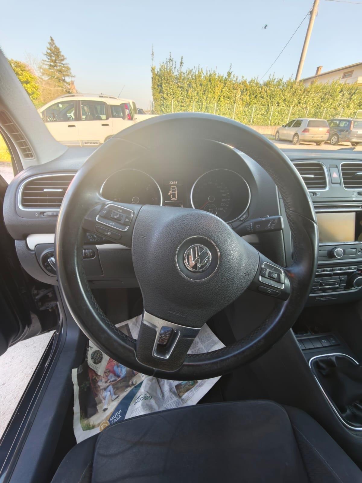 Volkswagen Golf 2.0 TDI 5p. Highline BlueMotion Technology