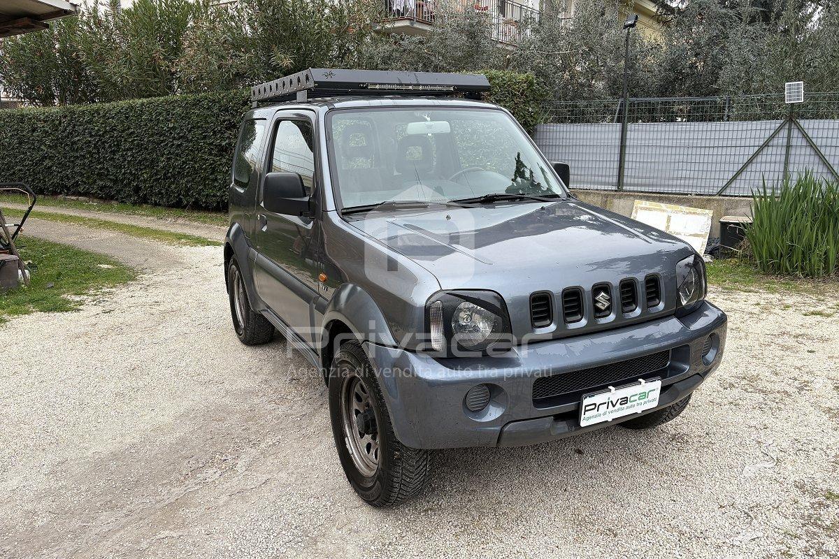 SUZUKI Jimny 1.3i 16V cat 4WD JLX