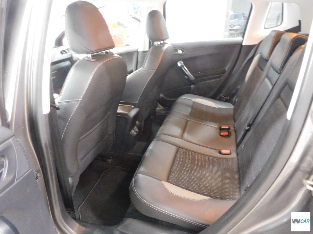 PEUGEOT - 2008 - BlueHDi 120 S&S Allure