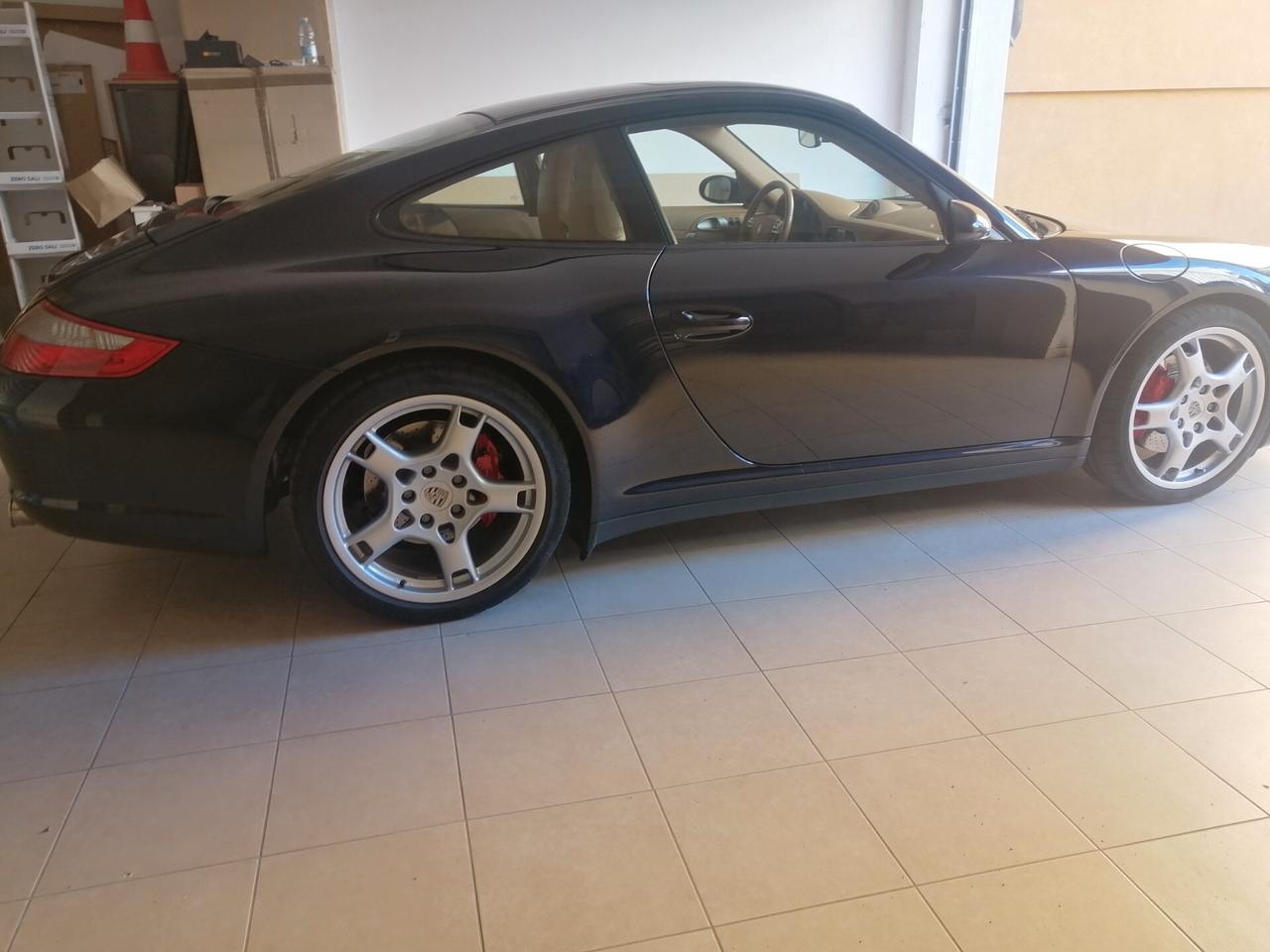 Porsche 911 Carrera 4S Coupé