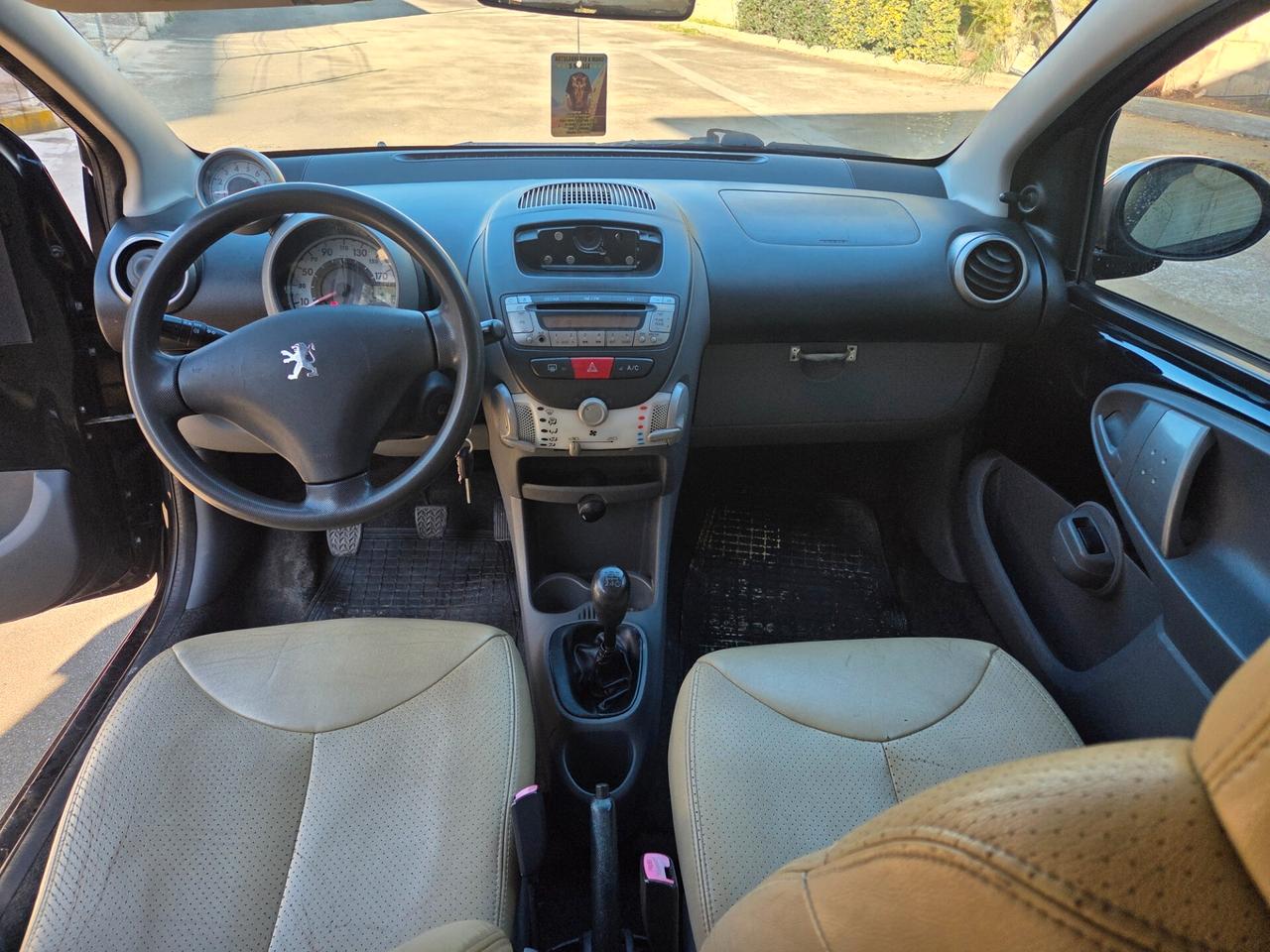 Peugeot 107 1.0 68CV 5p. Sweet Years