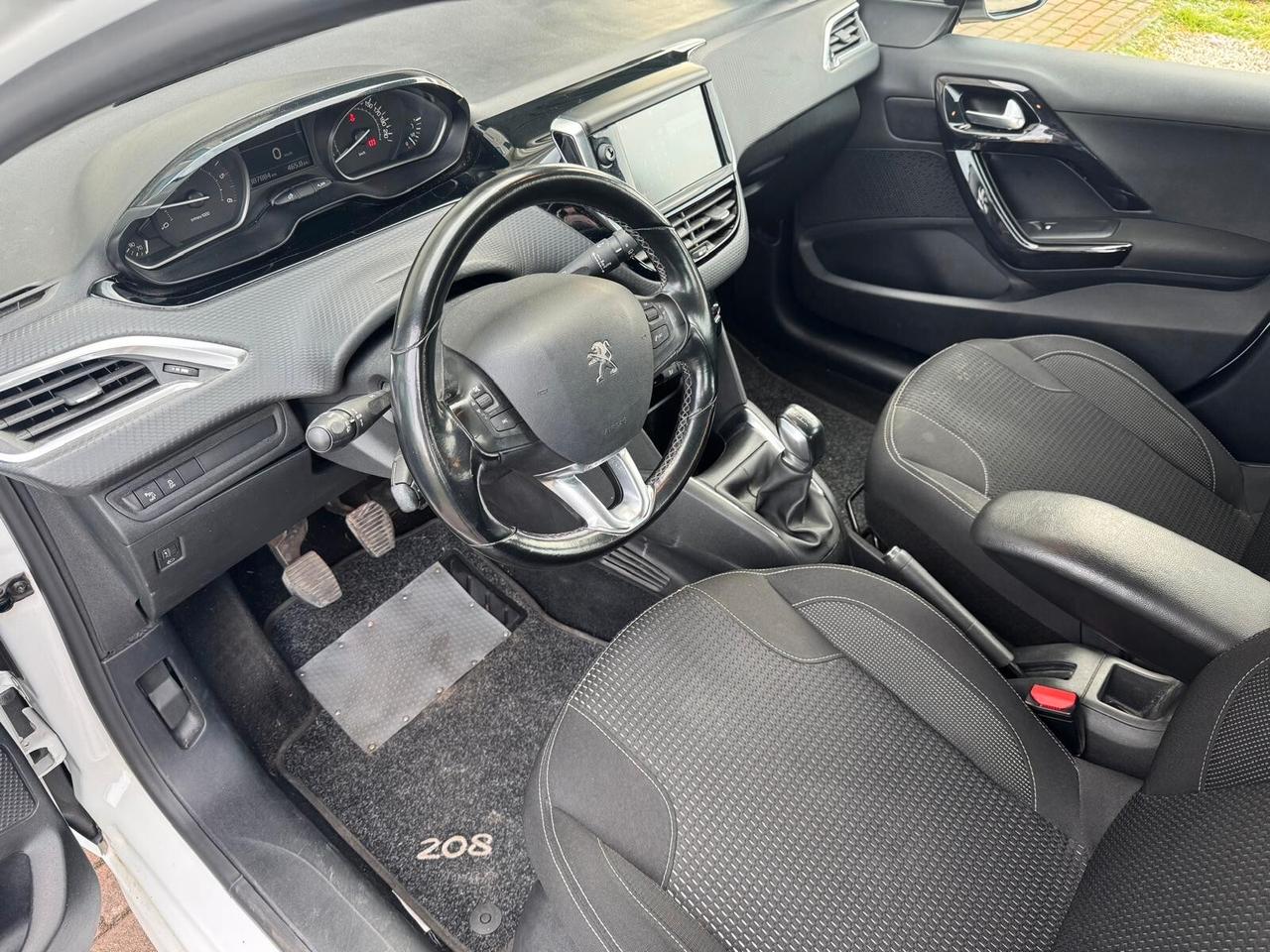 Peugeot 208 BlueHDi 100 5 porte GT Line