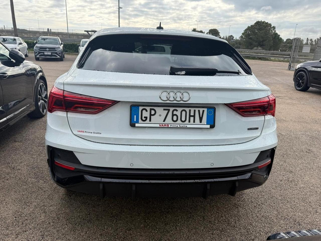 Audi Q3 40 TDI quattro S tronic line edition Identity Black Tetto