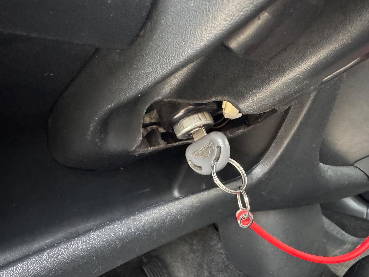 TOYOTA YARIS 1.4 Tdi D-4D Sol