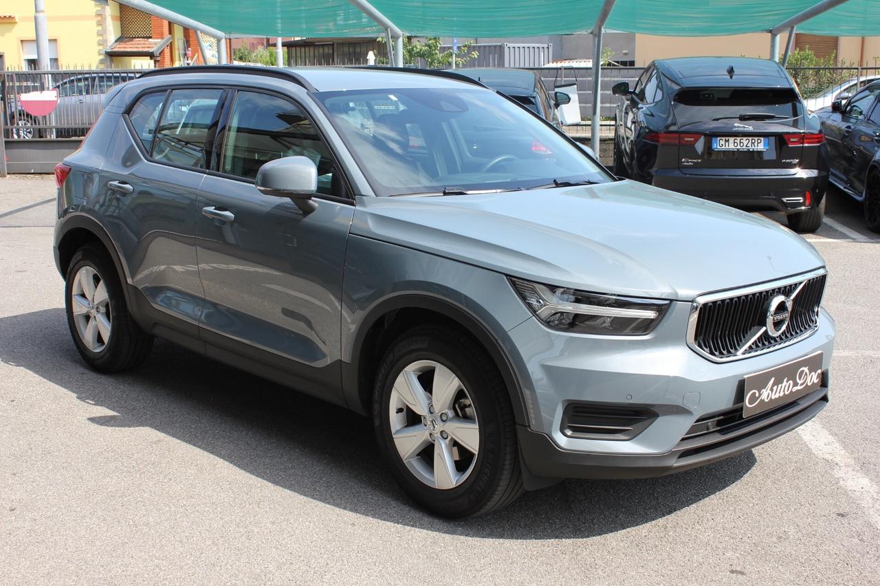 Volvo XC40 T3 Geartronic Momentum PRONTA CONSEGNA