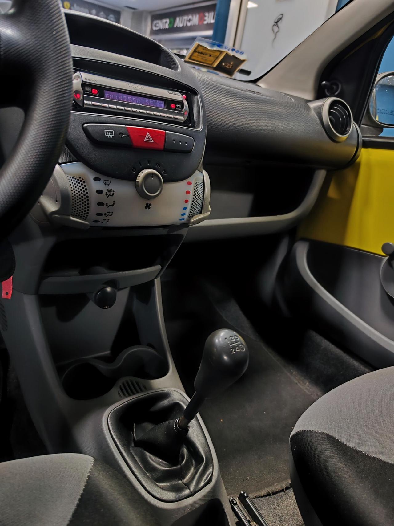 Peugeot 107 1.0 68CV 3p. Plaisir