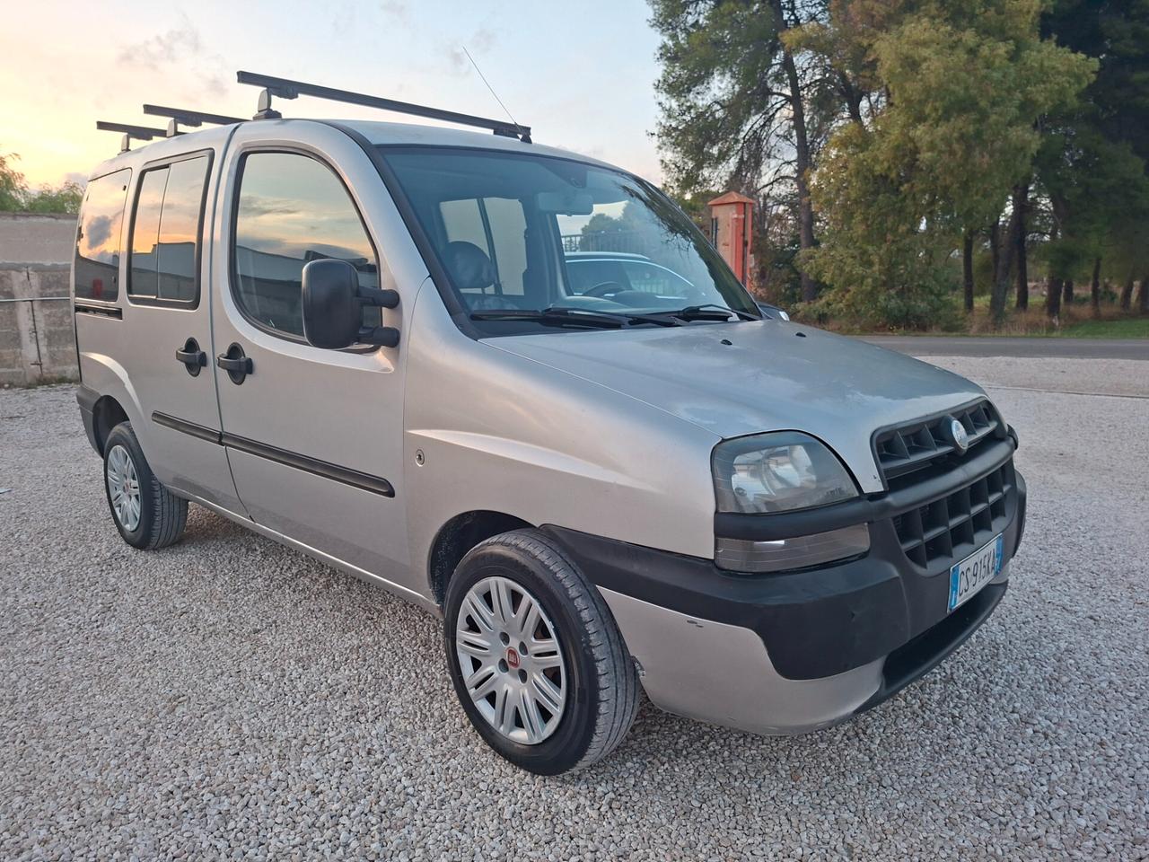 Fiat Doblò 105CV -5 POSTI *GANCIO TRAINO