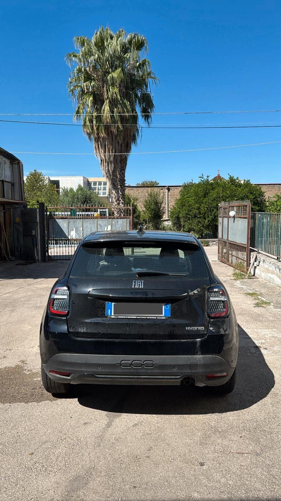 Fiat 600 Turbo 1.2 Hybrid 100 CV DCT MHEV “La Prima”