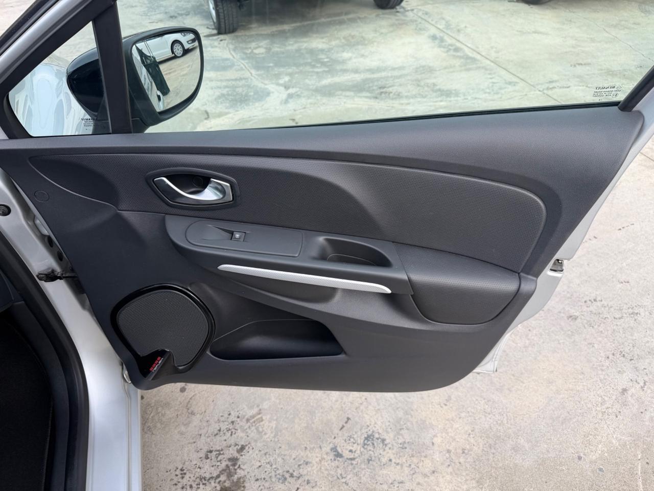 RENAULT CLIO 1.5dCi 90CV DUEL / 120.000KM