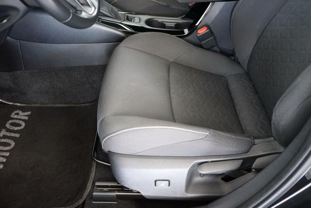 TOYOTA Corolla 1.8 Hybrid Business