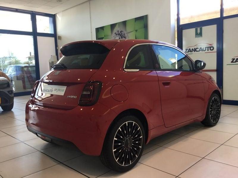 FIAT 500 Hybrid Hybrid Icon MY26 PACK STYLE