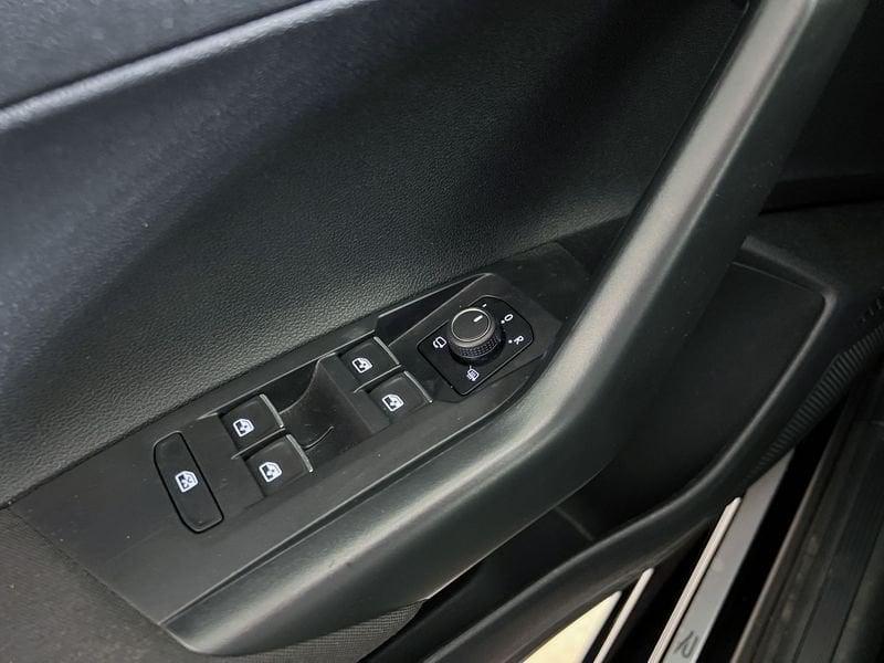 Volkswagen Taigo Taigo 1.0 tsi R-Line 115cv