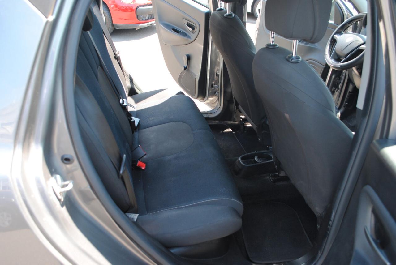 LANCIA YPSILON MOMODESIGN 1.2 69 CV BENZ/GPL