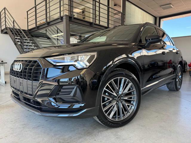 AUDI Q3 35 TDI S tronic Business Advanced