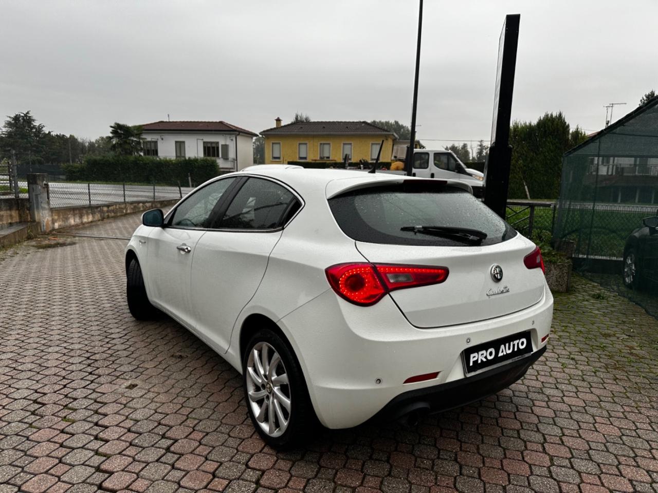 Alfa Romeo Giulietta 1.6 JTDm-2 105 CV