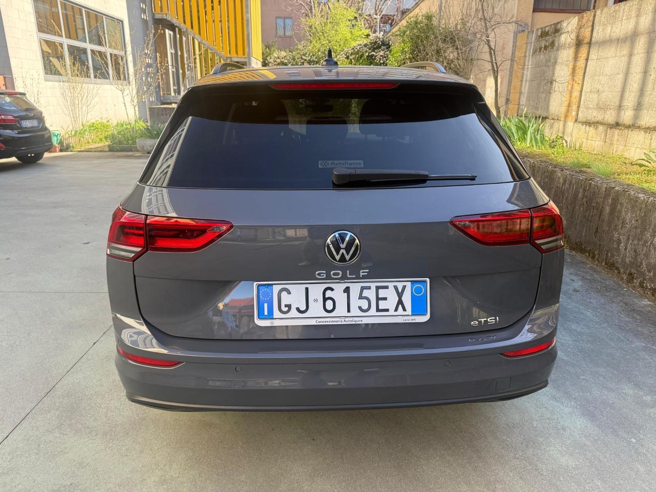 Volkswagen Golf Variant 1.0 eTSI EVO DSG Life