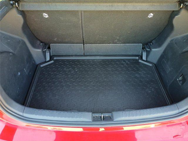 TOYOTA Yaris 4ª serie 1.5 Hybrid 5 porte Lounge