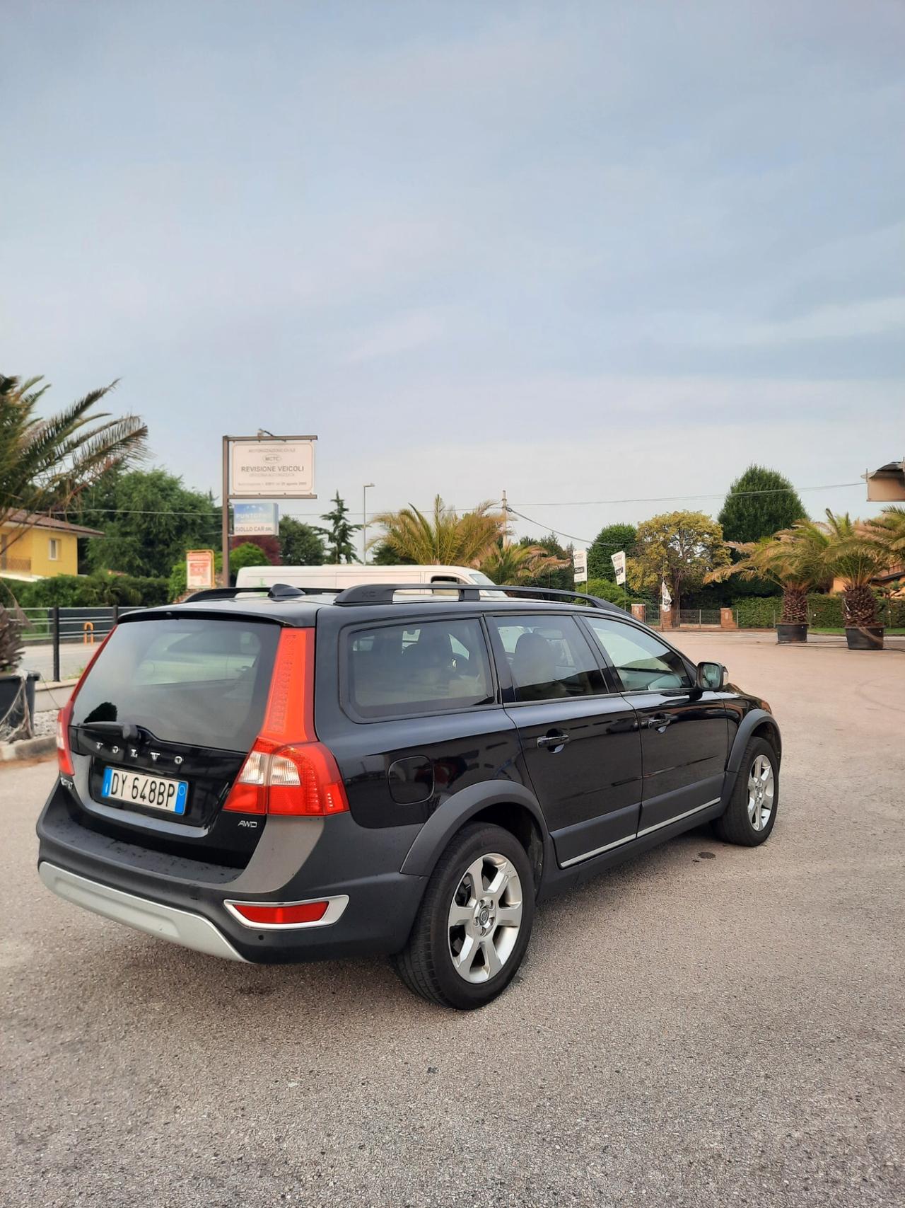 Volvo XC 70 XC70 D5 185CV AWD Summum