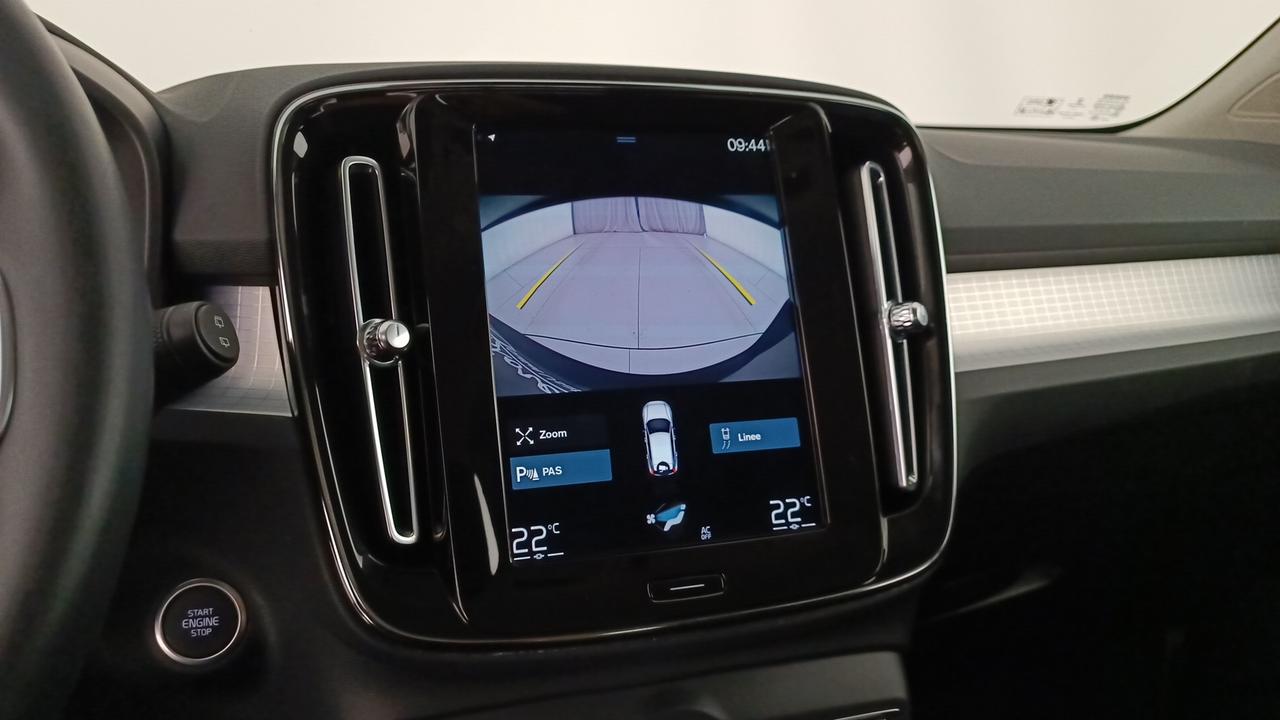 VOLVO XC40 1.5 t2 Momentum auto my21